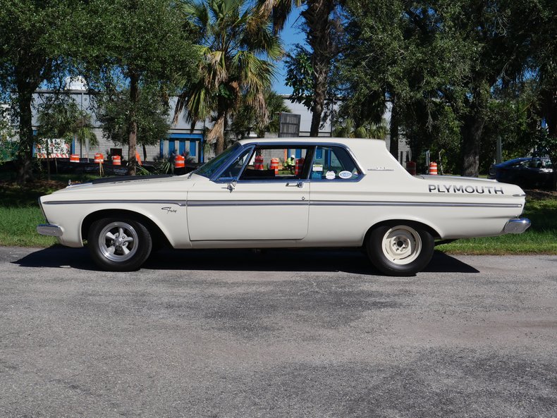 1963 Plymouth Fury 15
