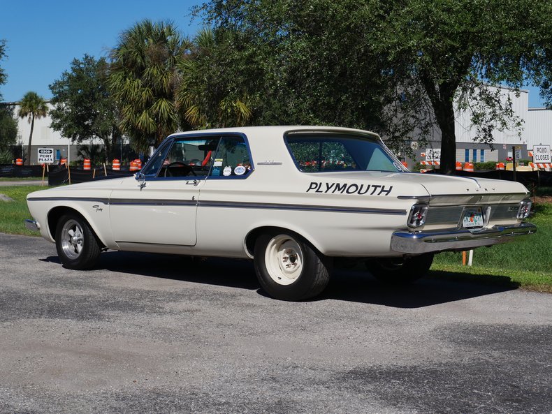 1963 Plymouth Fury 18