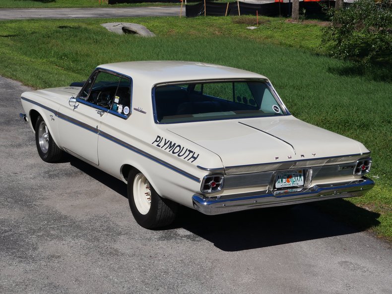 1963 Plymouth Fury 4