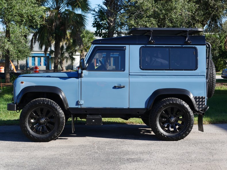 1996 Land Rover Defender 90 23