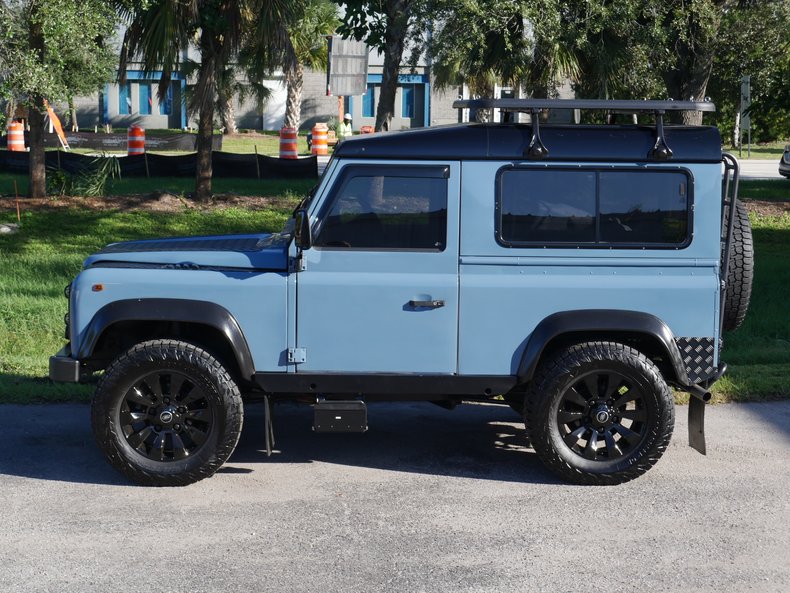 1996 Land Rover Defender 90 24
