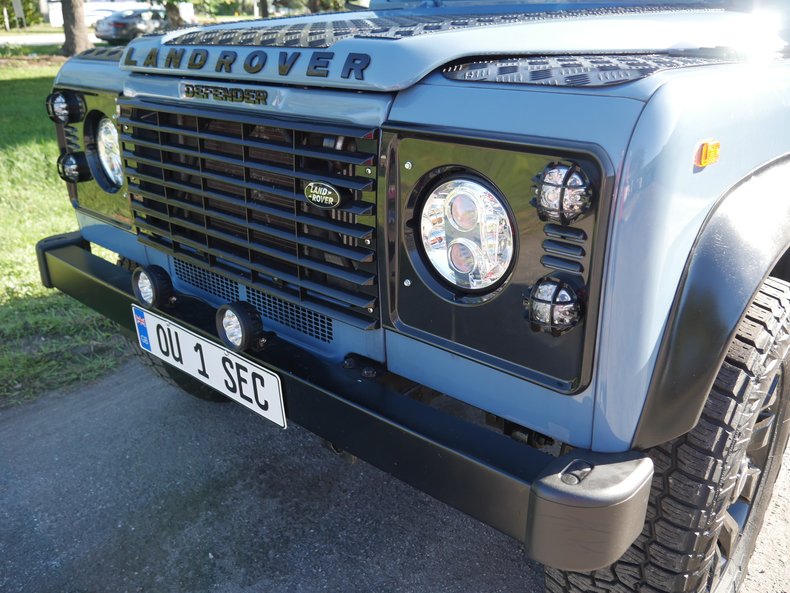 1996 Land Rover Defender 90 36