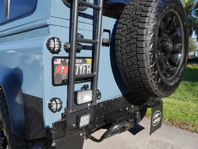 1996 Land Rover Defender 90 42