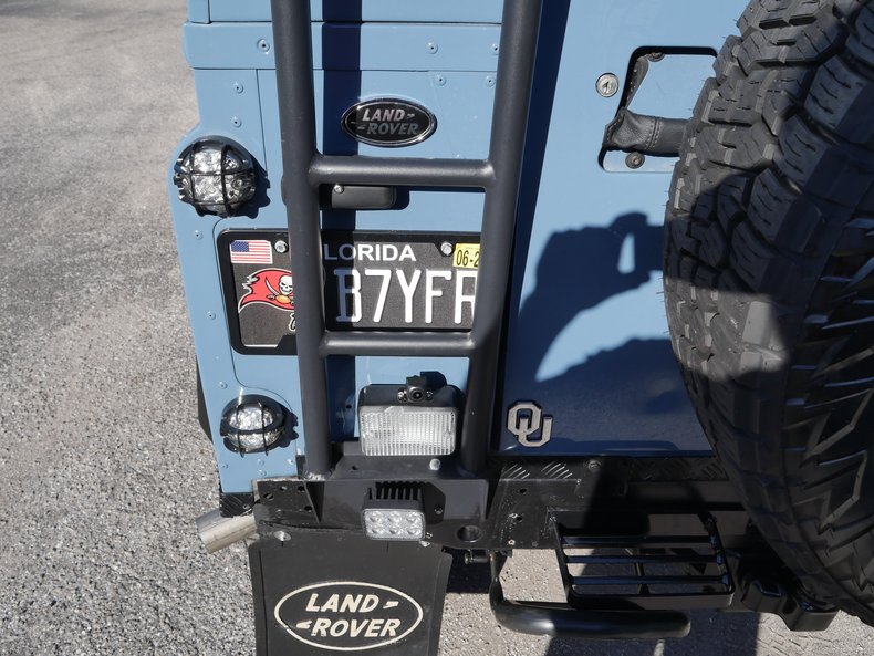 1996 Land Rover Defender 90 43