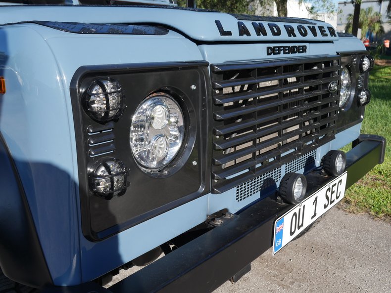 1996 Land Rover Defender 90 57