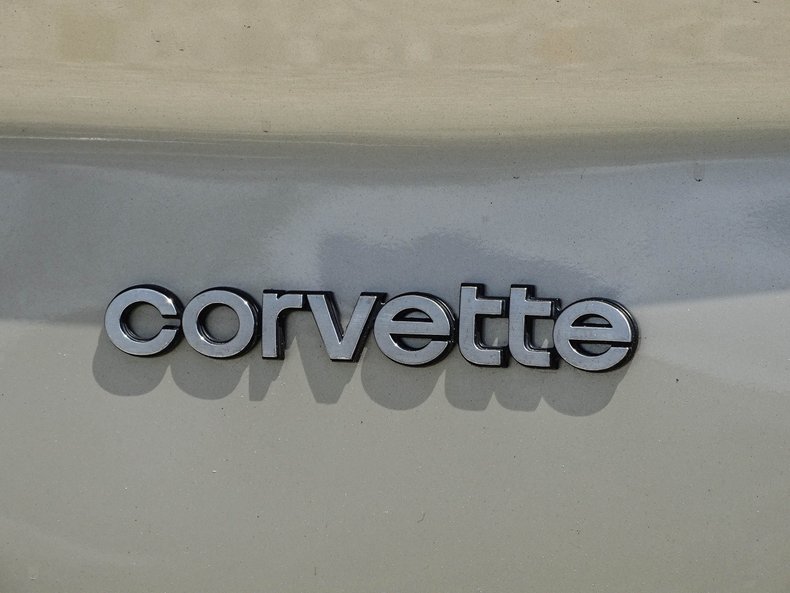 1982 Chevrolet Corvette 22