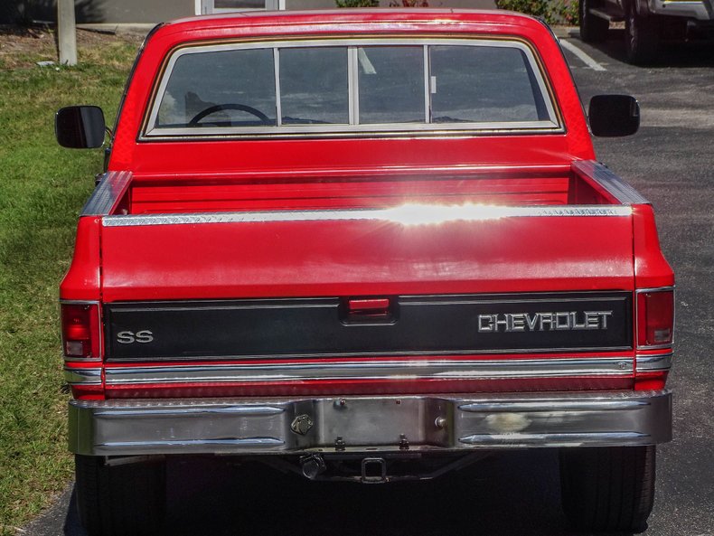 1984 Chevrolet C/K 10 Series 21