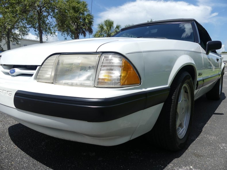 1990 Ford Mustang 50