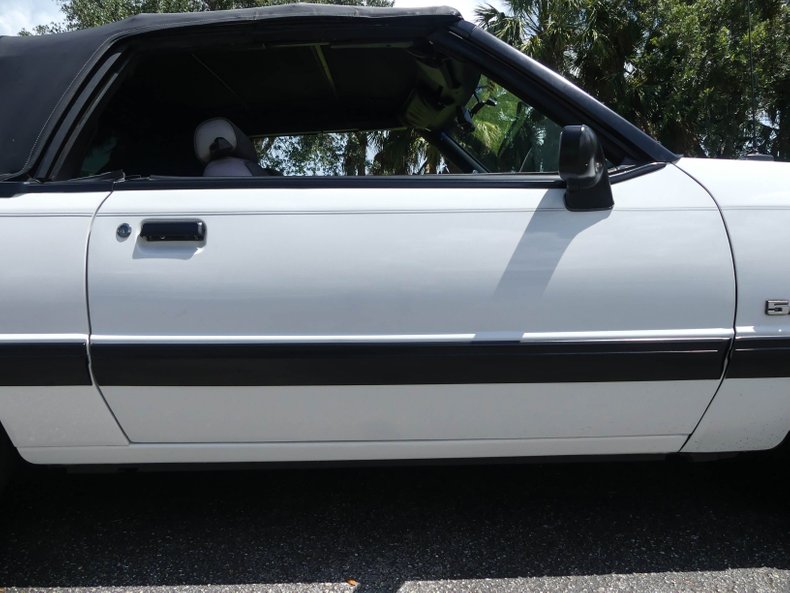 1990 Ford Mustang 55