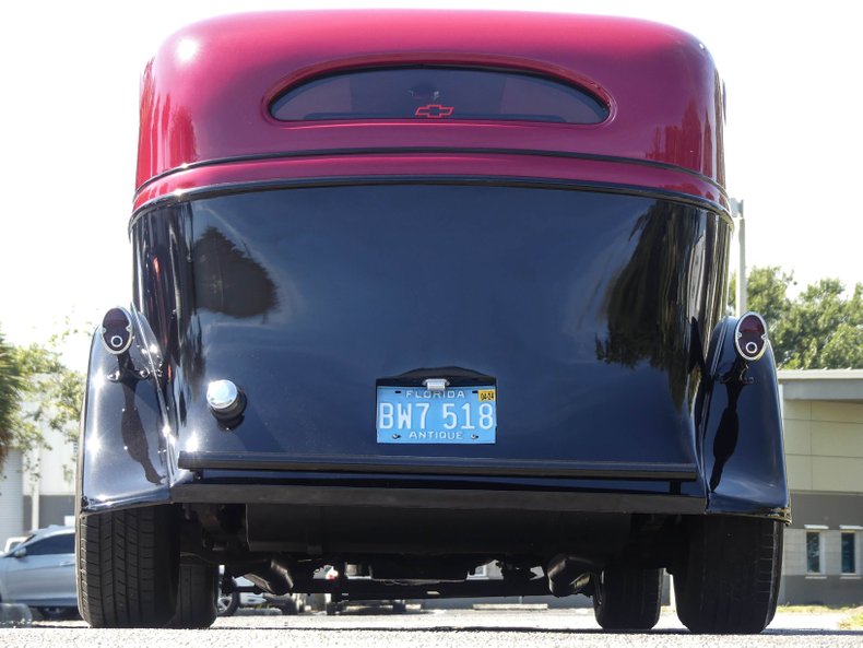 1935 Chevrolet 2-Door Sedan 22