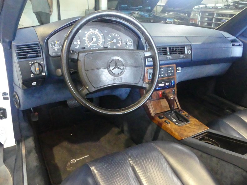 1990 Mercedes-Benz 300SL 48
