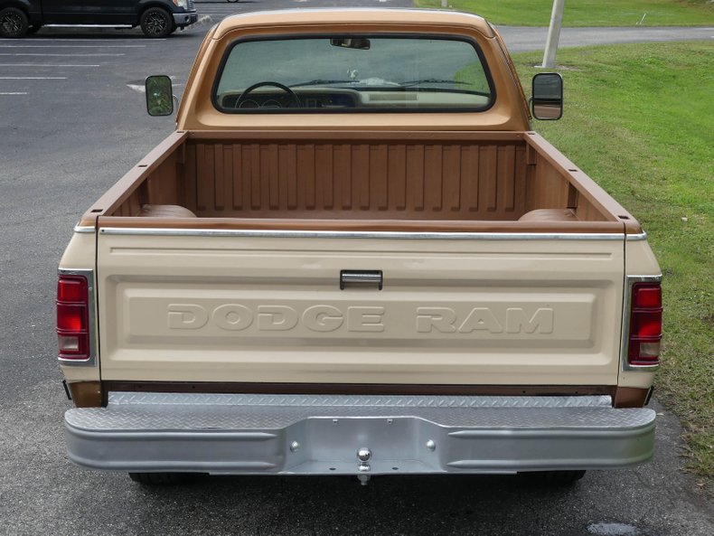 1986 Dodge Ram 20