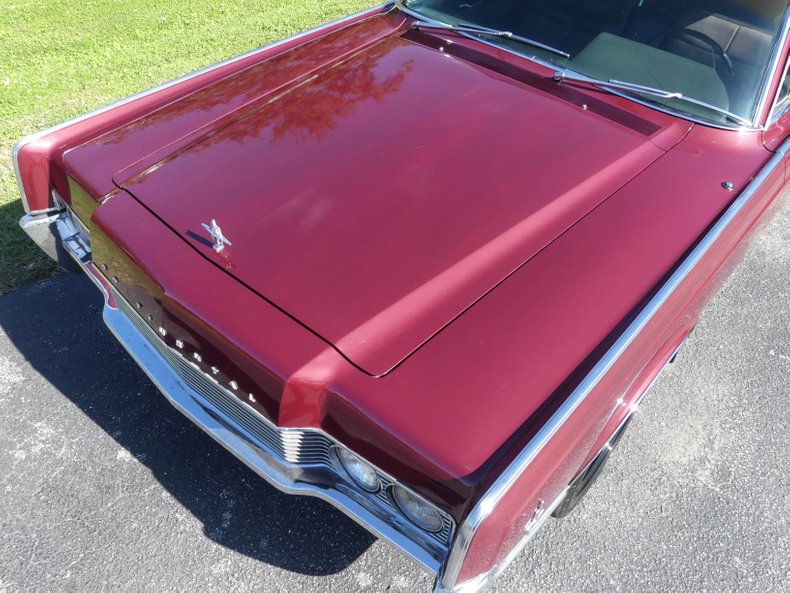 1966 Lincoln Continental 22