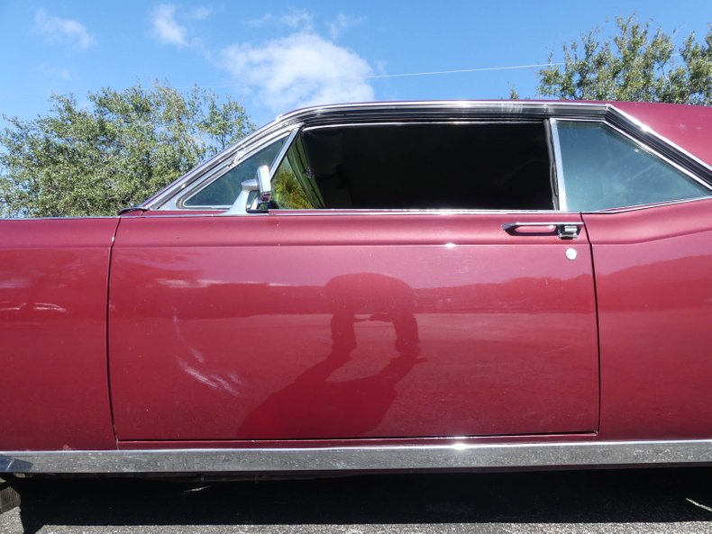 1966 Lincoln Continental 27