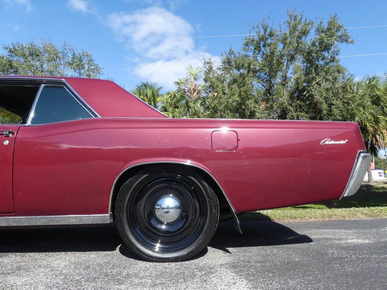 1966 Lincoln Continental 28