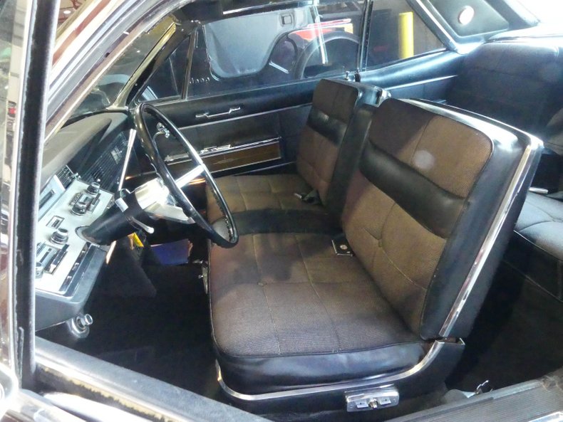 1966 Lincoln Continental 4