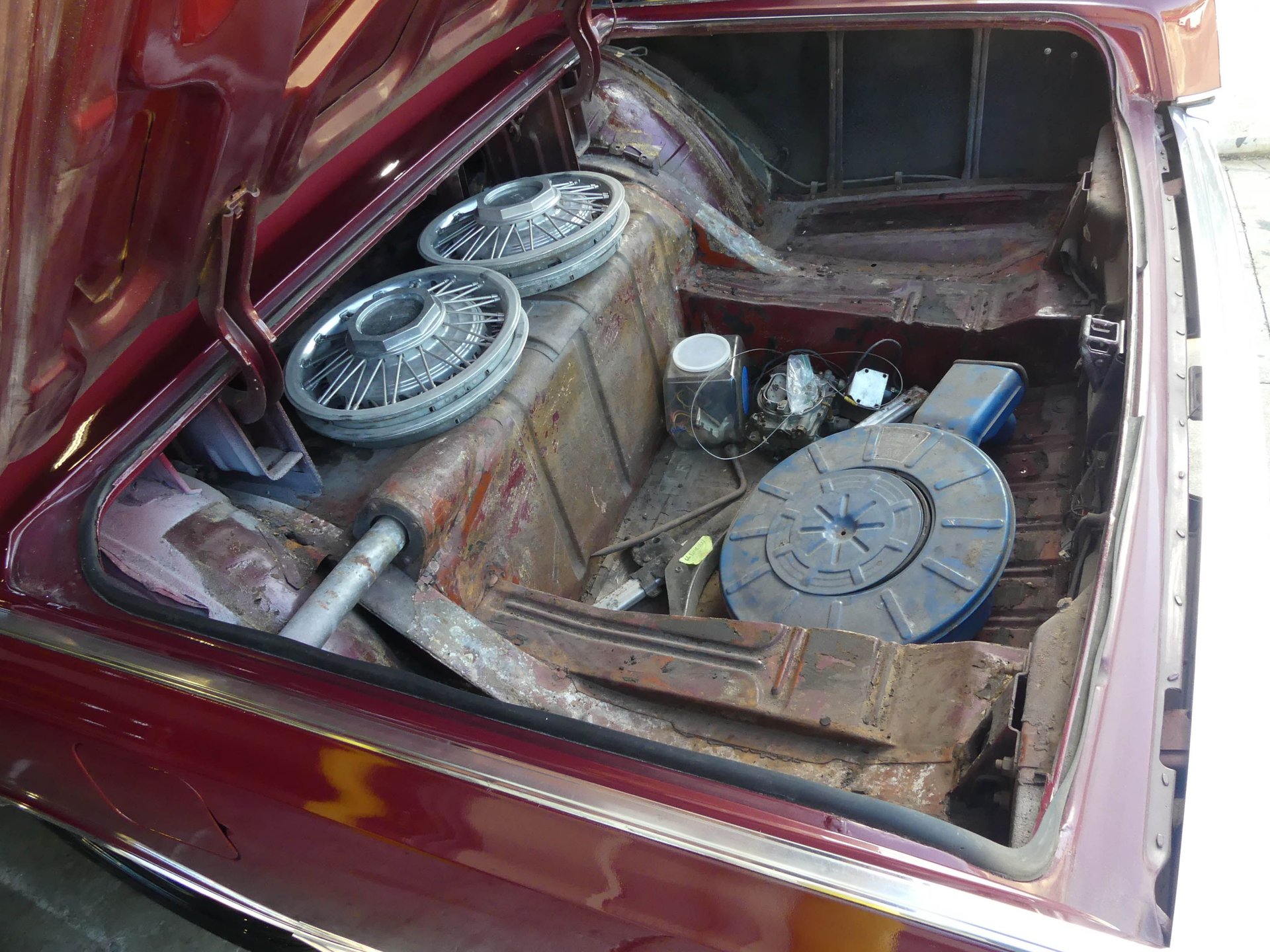 0767-TAMPA | 1966 Lincoln Continental 2-Door Hardtop | Survivor Classic Cars Services