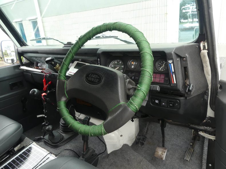 1991 Land Rover Defender 39
