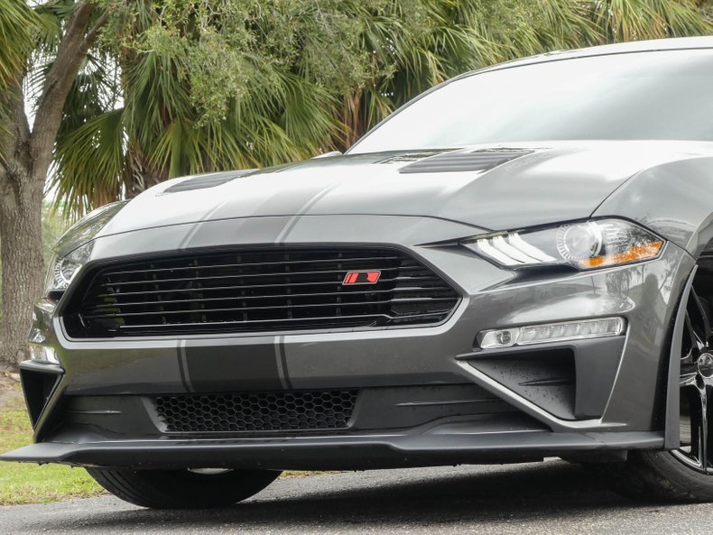 2019 Ford Mustang 11