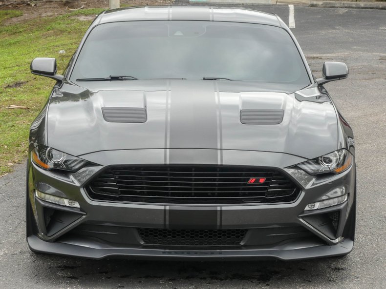 2019 Ford Mustang 25