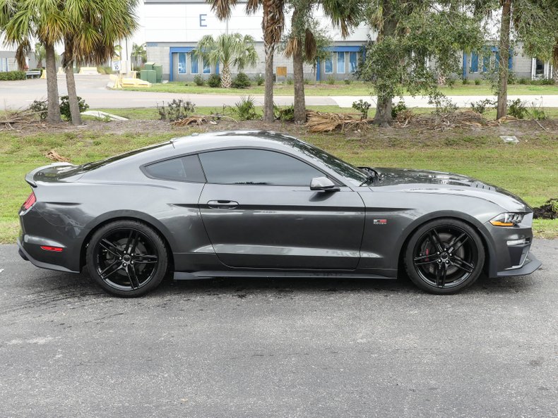 2019 Ford Mustang 7