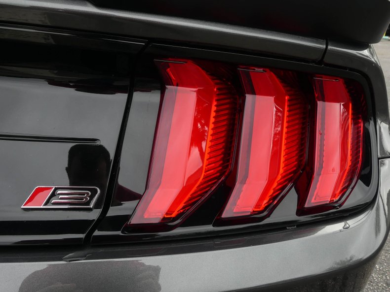 2019 Ford Mustang 43