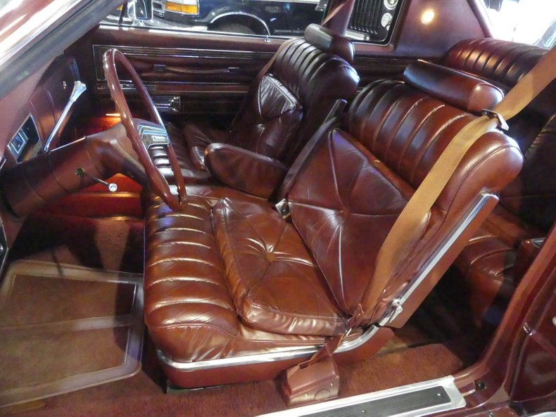 1977 Lincoln Continental 44