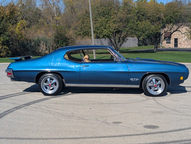1970 Pontiac GTO 14