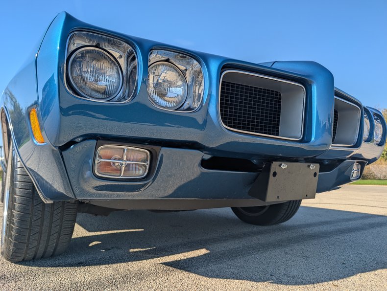1970 Pontiac GTO 37