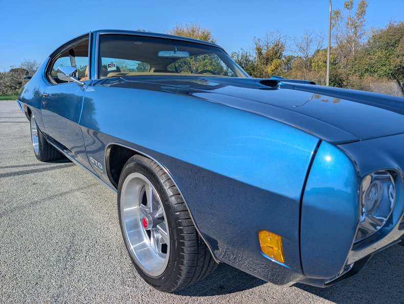 1970 Pontiac GTO 36