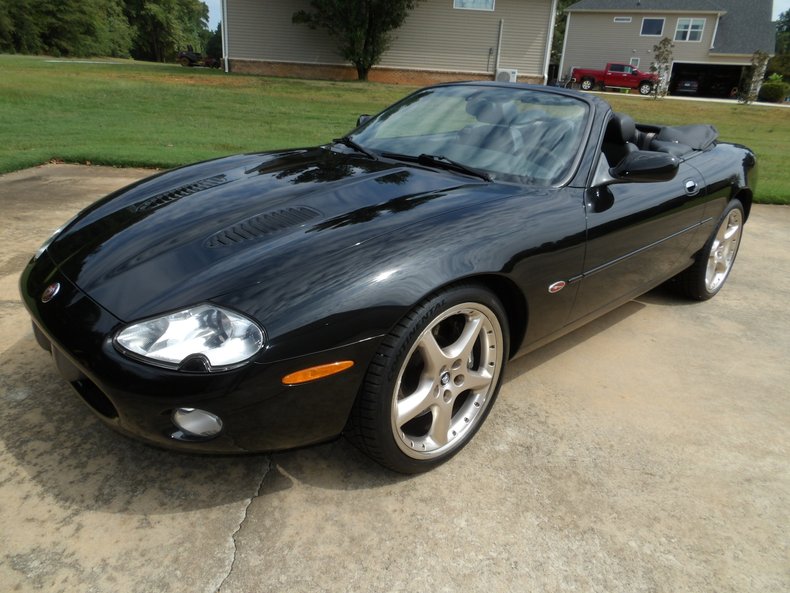 2001 Jaguar XKR 19