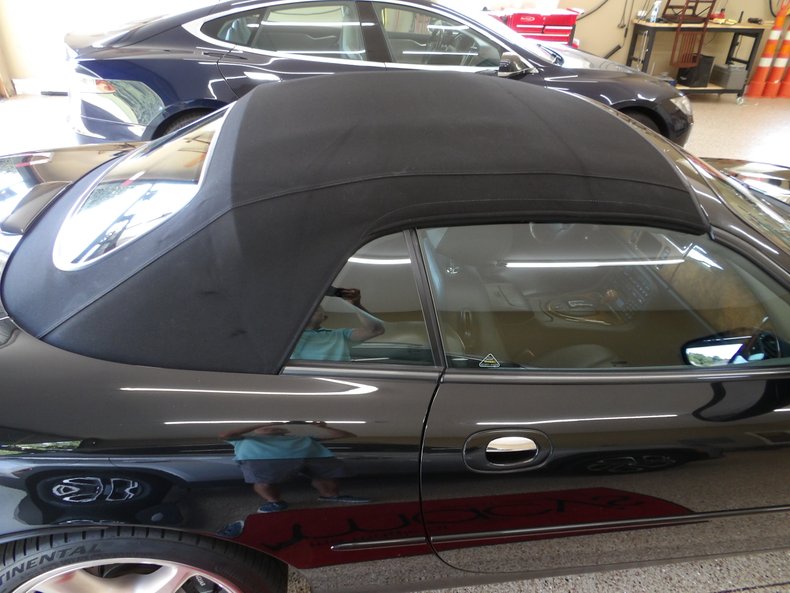 2001 Jaguar XKR 156