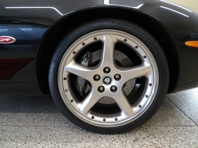 2001 Jaguar XKR 130