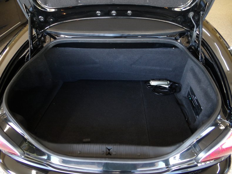 2001 Jaguar XKR 25