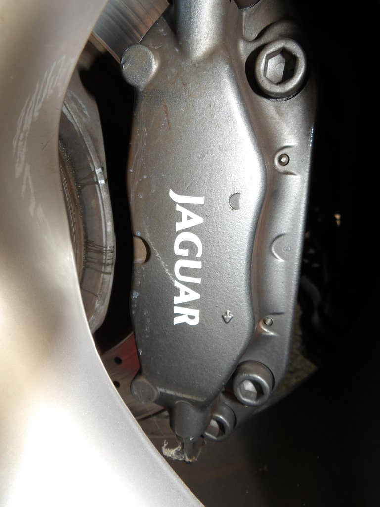 2001 Jaguar XKR 31