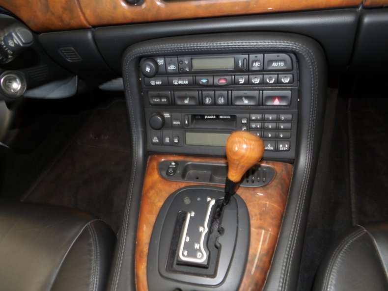 2001 Jaguar XKR 55
