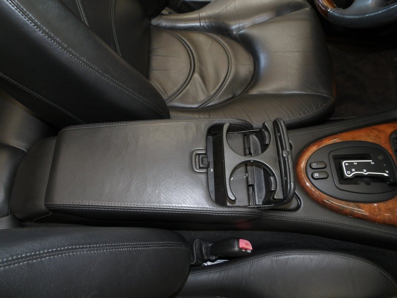 2001 Jaguar XKR 57