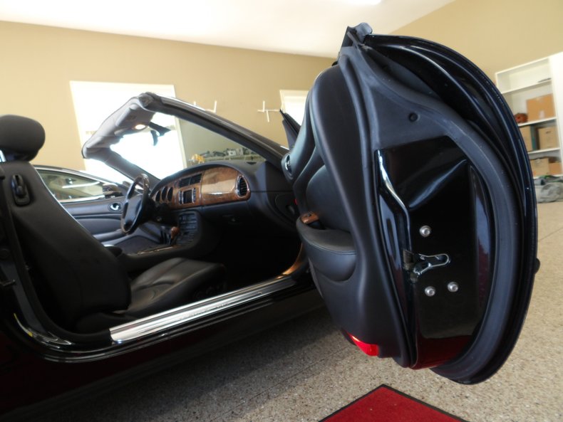2001 Jaguar XKR 65
