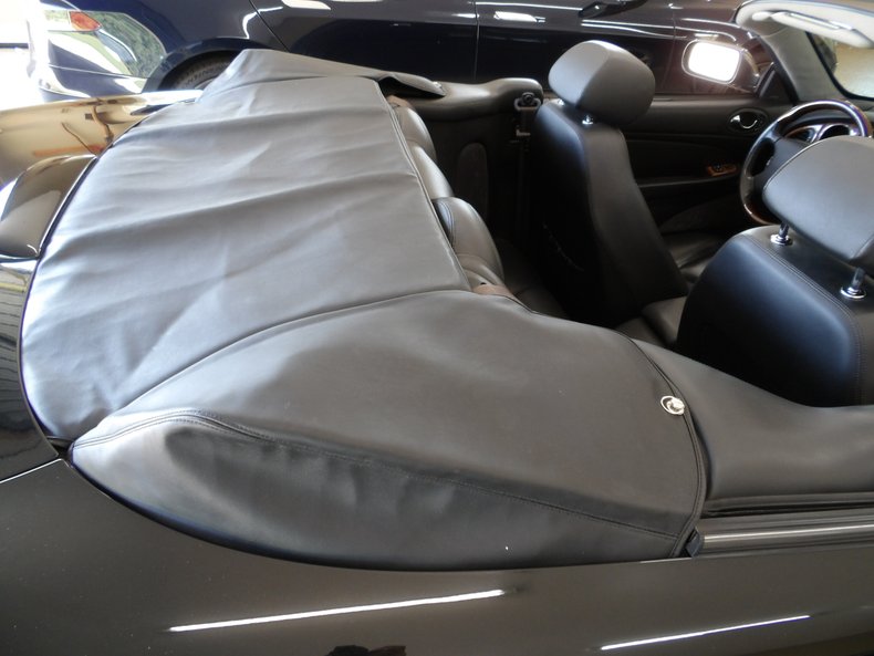 2001 Jaguar XKR 85