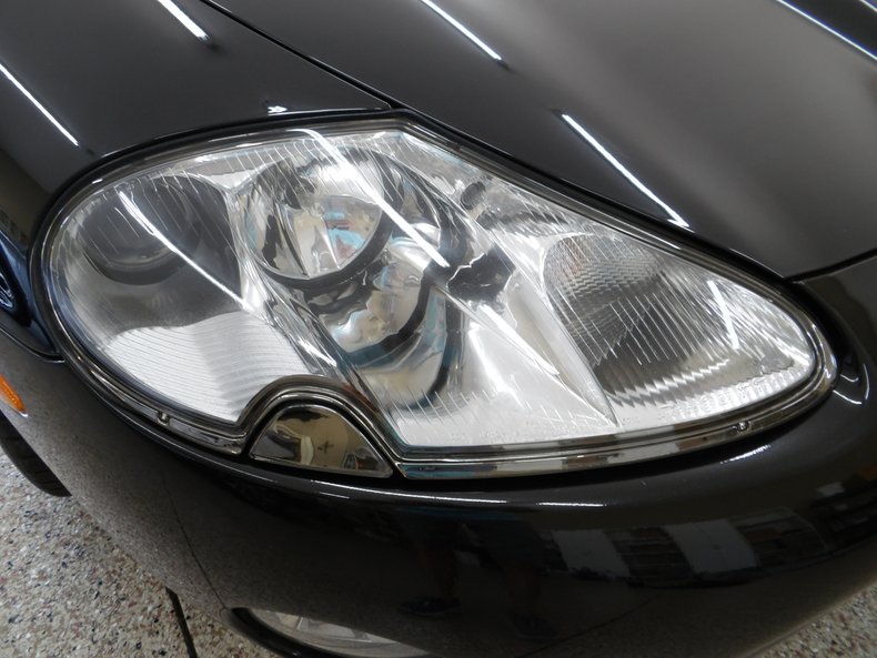 2001 Jaguar XKR 88