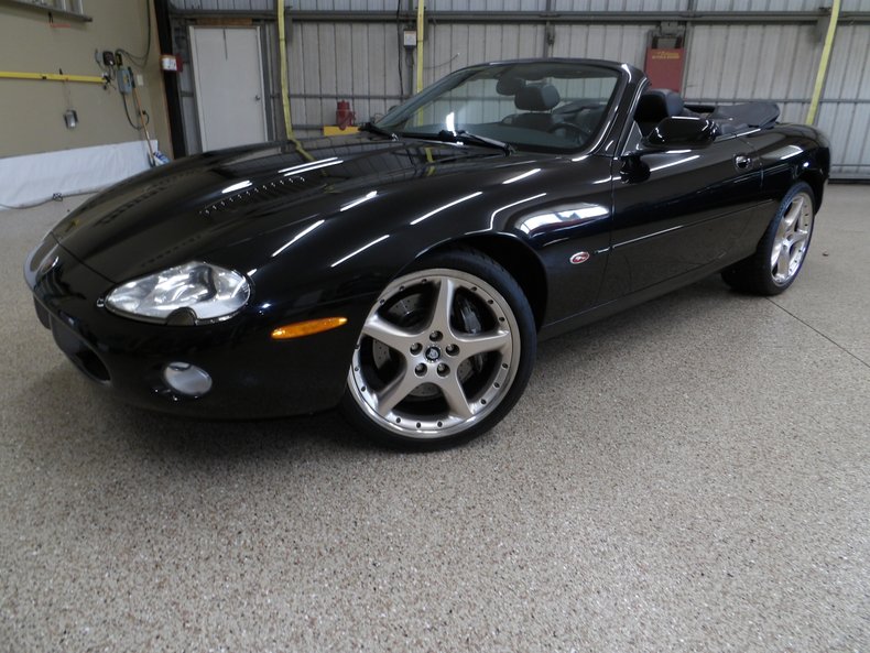 2001 Jaguar XKR 99
