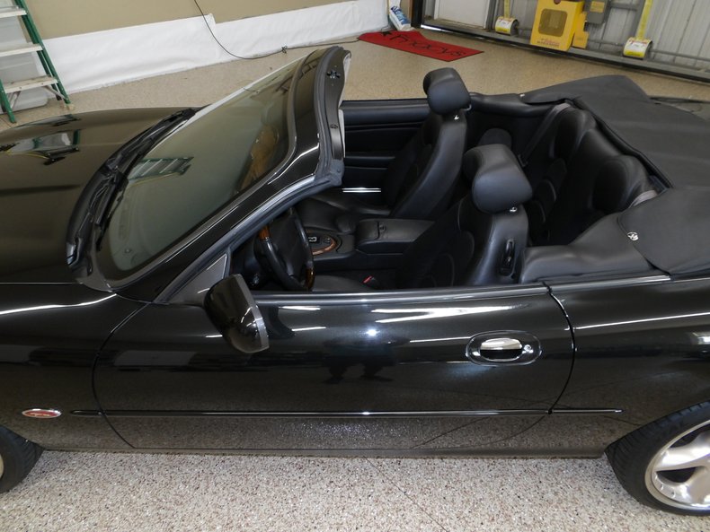 2001 Jaguar XKR 108