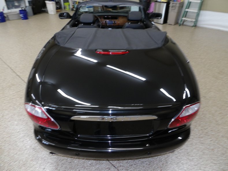 2001 Jaguar XKR 117