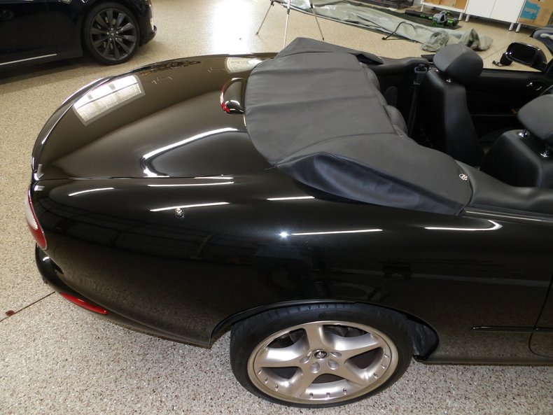 2001 Jaguar XKR 123