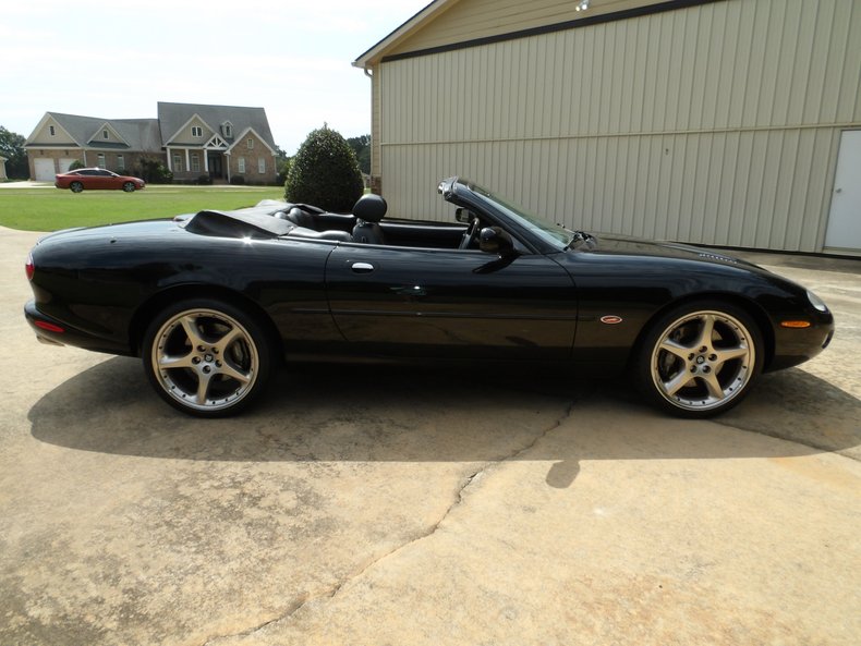 2001 Jaguar XKR 6