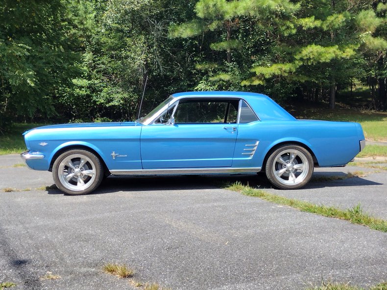 1966 Ford Mustang 17