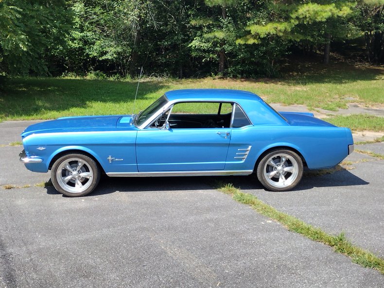 1966 Ford Mustang 18