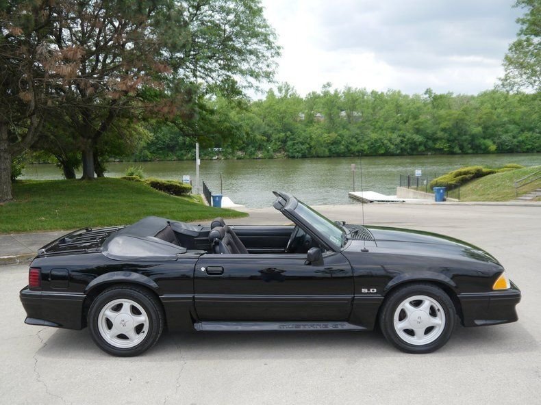 1993 Ford Mustang Gt Convertible Specialty Vehicle Dealers