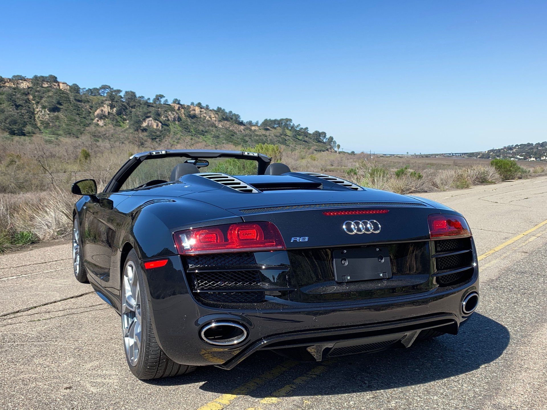 2012 Audi R8 V10 Spyder | Symbolic International