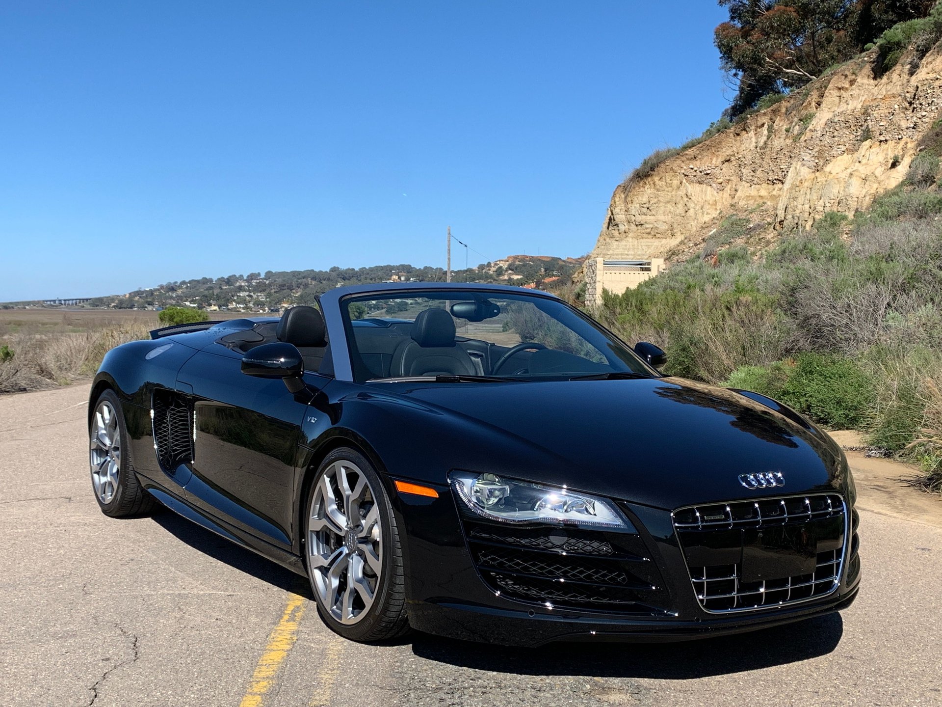 2012 Audi R8 V10 Spyder | Symbolic International